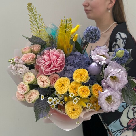 Bright colorful bouquet «Color Disco», Flowers: Rubus Idaeus, Eustoma, Hydrangea, Paeonia, Papaver, Eremurus, Allium, Tanacetum, Matthiola, Peony Spray Rose, Lagurus