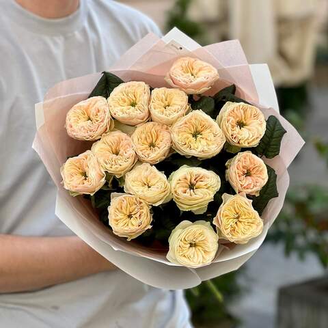 15 пионовидных роз в букете «Крем Брюле», Цветы: Роза пионовидная
