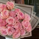 Photo of Bouquet of pion-shaped roses Pink O'hara