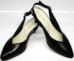 Летние туфли на низком каблуке Kluchini 5190 Black.