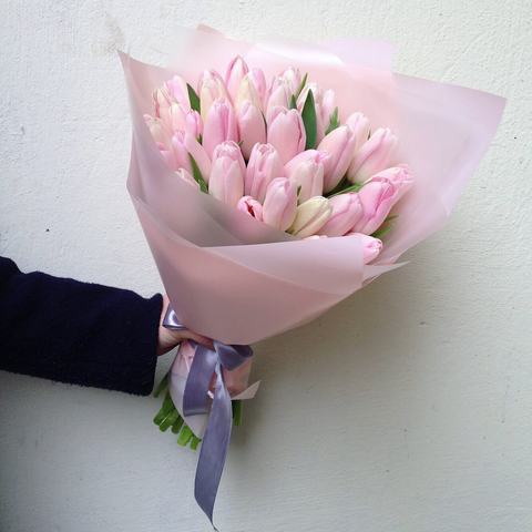 Photo of Bouquet of 35 pink tulips «Marshmallow»