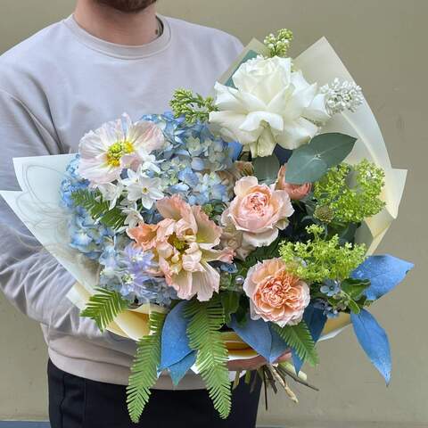 Bouquet «Sunny lightness», Flowers: Hydrangea, Rose, Dianthus, Papaverum, Ambrella, Viburnum, Narcissus, Oxypetalum