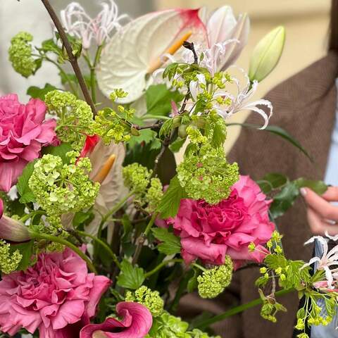Photo of Stylish airy bouquet «Flash of Spring»