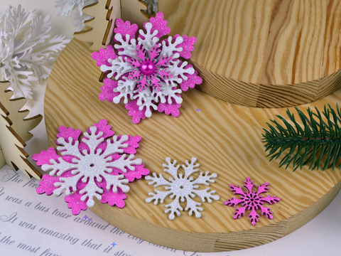 Патч-вирубка Сніжинка 4-х шарова рожева