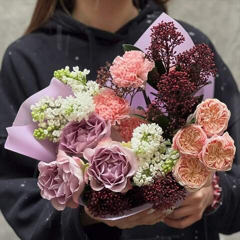Delicate pastel bouquet «Flower bead», Flowers: Peony Spray Rose, Rose, Syringa, Skimmia, Dianthus