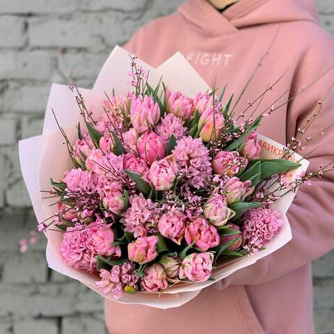 Bouquet «Dance with Me», Flowers: Tulip pion-shaped, Hyacinthus, Genista
