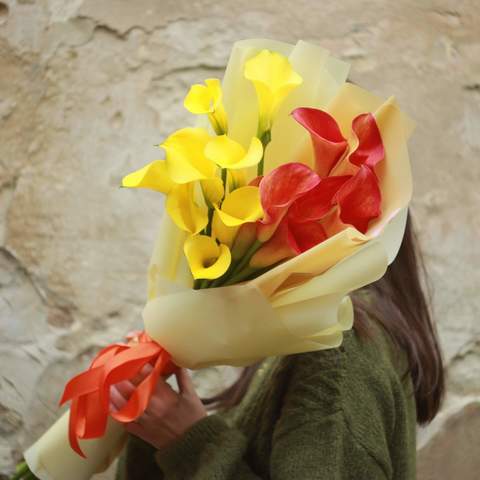 Mix of 15 orange and yellow calla lilies, A small bouquet of bright calla lilies is a great reason to order flowers with delivery in Lviv, Ukraine