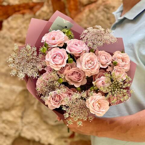 Fragrant spray peony roses in a bouquet «Summer Provence», Flowers: Ammi, Peony Spray Rose