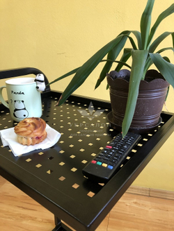 Столик для клієнтів Deni