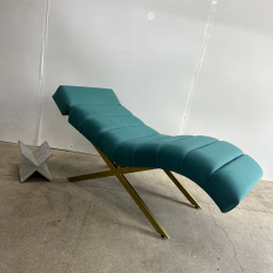 Анатомическая кушетка Mark 555-07 с подголовником и поперечной прошивкой для лашмейкеров и бровистов