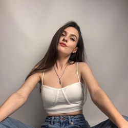 Топ с имитацией косточек