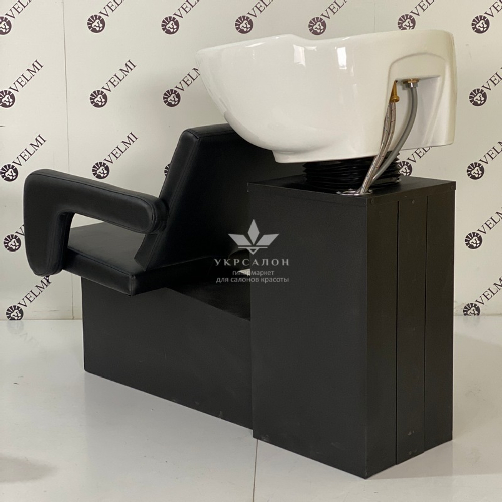 Комплект перукарських меблів Flamingo на диску