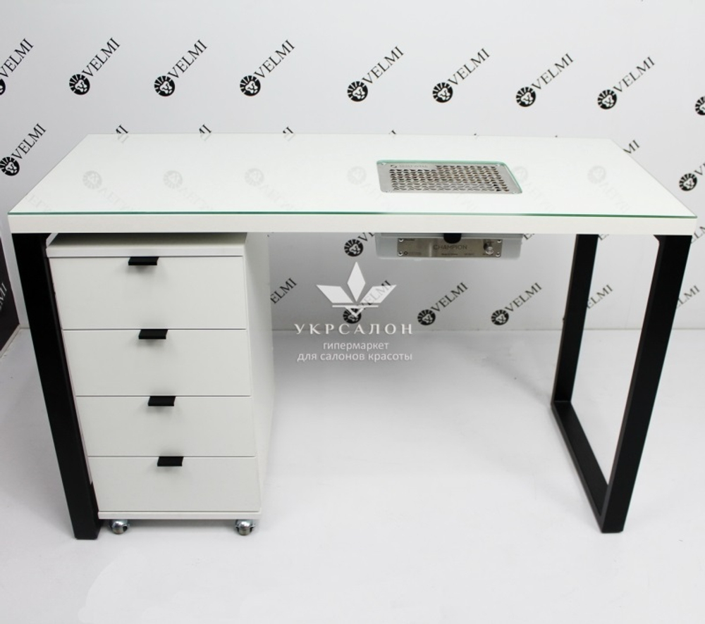 Манікюрний стіл Alaska