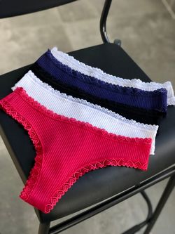 Стрінги з сердечками