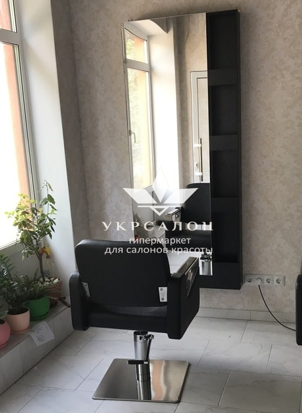 Парикмахерское кресло ZD-368