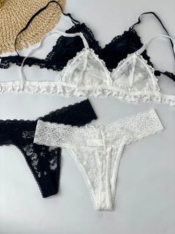 Витончений мереживний комплект