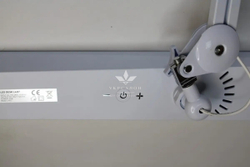 Настольная светодиодная бестеневая Led лампа для бьюти мастера на струбцине KMS-1005 (9501), 30 Вт, белая