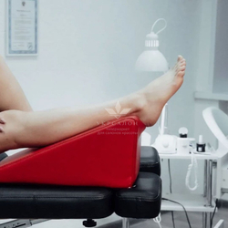 Підставка клин для педикюру