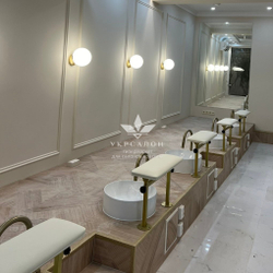 Подставка для педикюра Tertio 7 с регулировкой высоты на золотых ножках