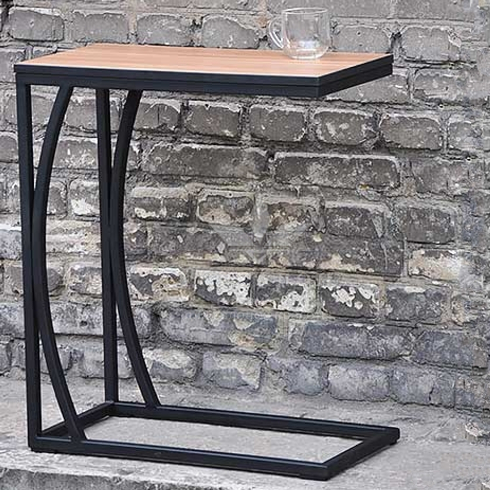 Столик для клієнтів 207