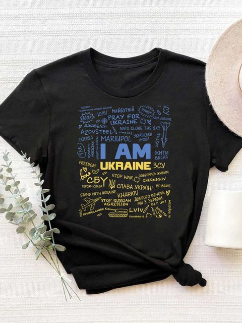 Футболка жіноча чорна I am Ukrainian UA Love&Live