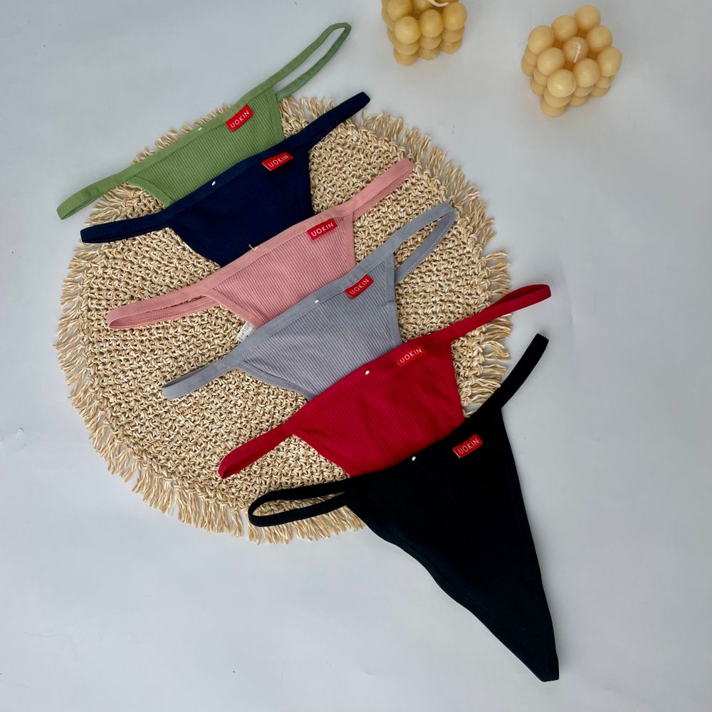 Зручні стрінги на тонкій резинці