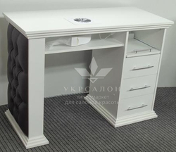 Манікюрний стіл Queen