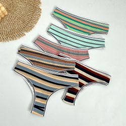 Американки в смужку