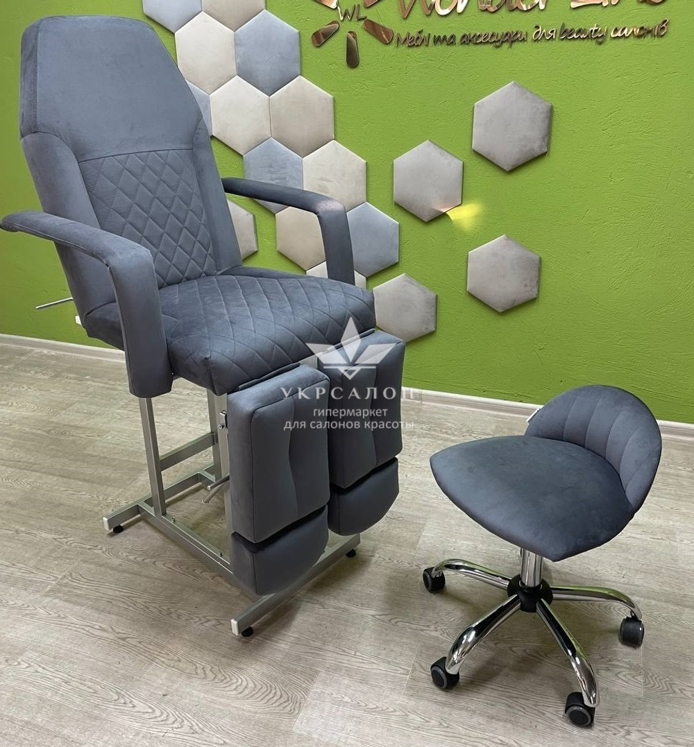 Педикюрне крісло Tertio зі стільчиком для педикюру Rior