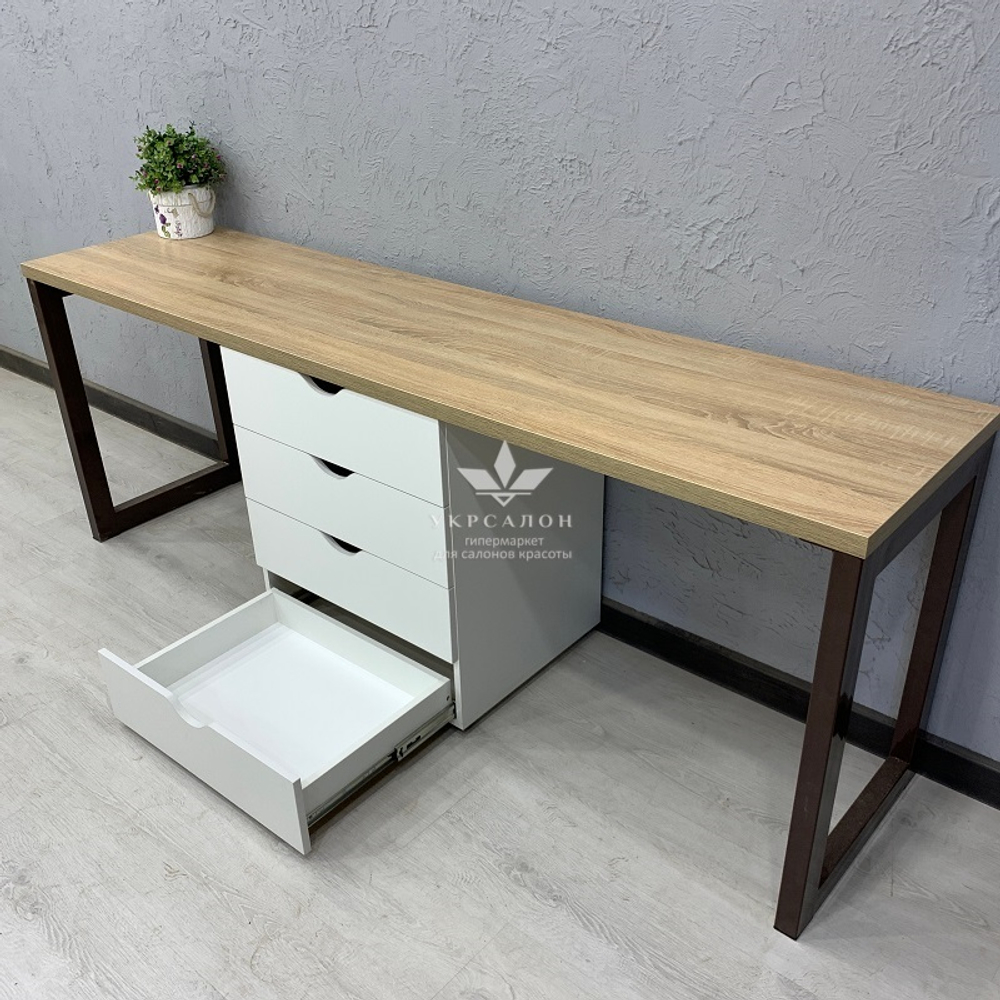 Маникюрный стол Victoria