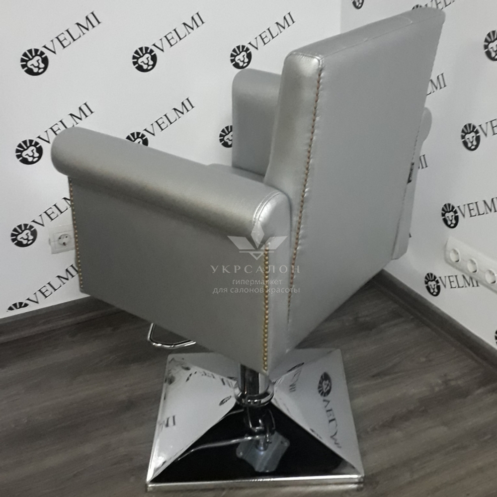 Перукарське крісло Menson