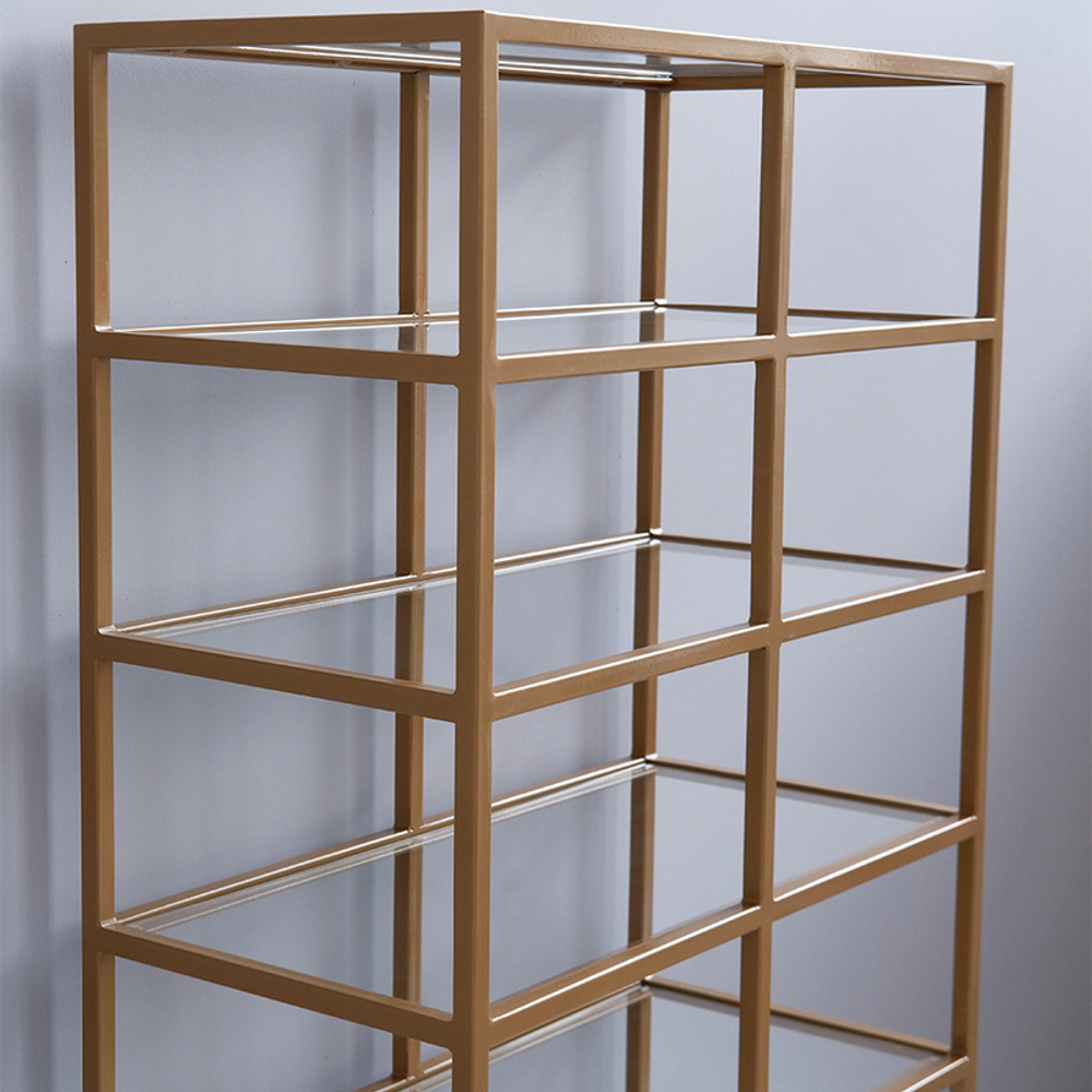 Витрина для салона красоты Avrora