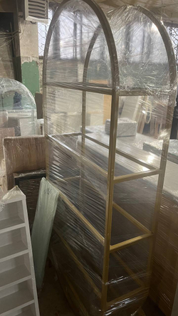 Вітрина для салону краси Естетика