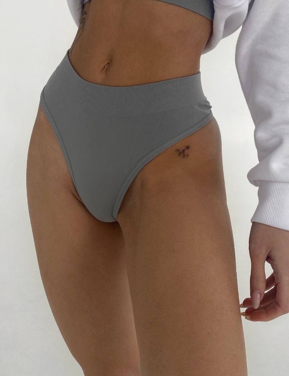 Базові стрінги із широкою резинкою