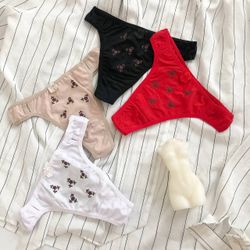 Трусики з нашивкою