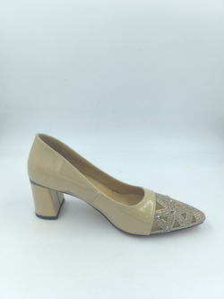 Женские туфли на каблуке из искусственной кожи с декоративным носком/размер 35-40