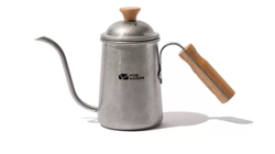 Чайник с длинным носом походный