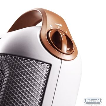 Тепловентилятор керамічний DeLonghi HFX 30 C18 IW