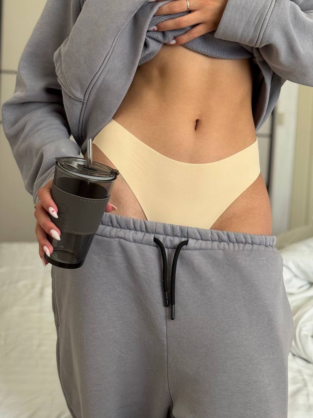 Безшовні стрінги з лазерною обробкою швів