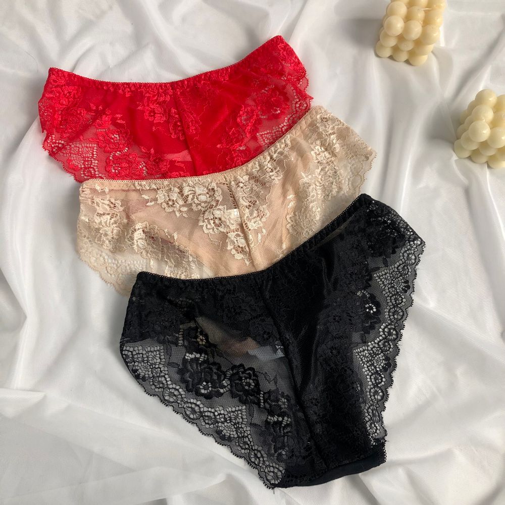 Сліпи з мереживом ззаду