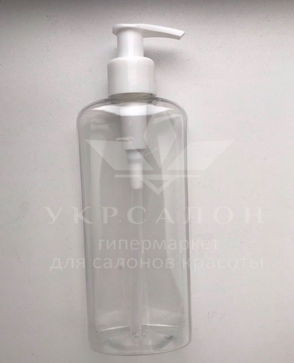 Пляшка з дозатором.