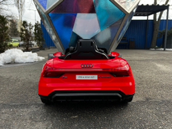 Дитячий електромобіль Audi e-tron GT "WeKids Cars"