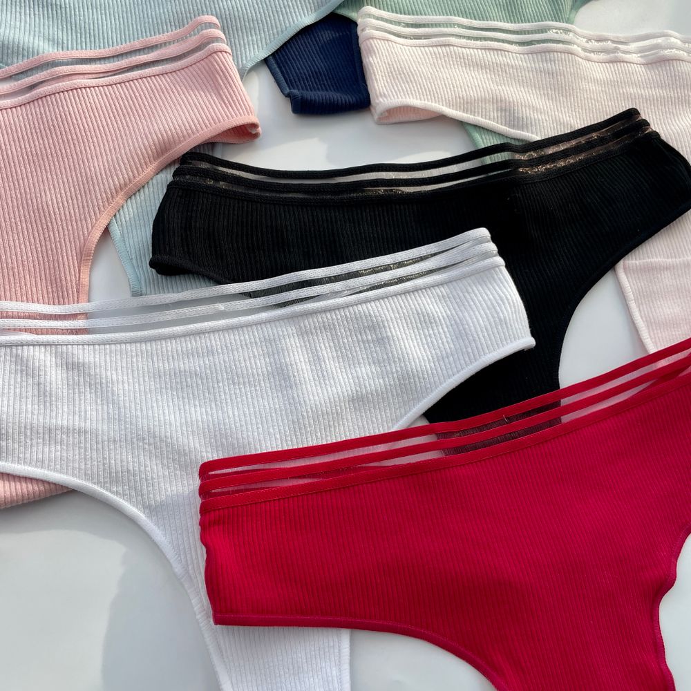 Стрінги з прозорими вставками на резинці