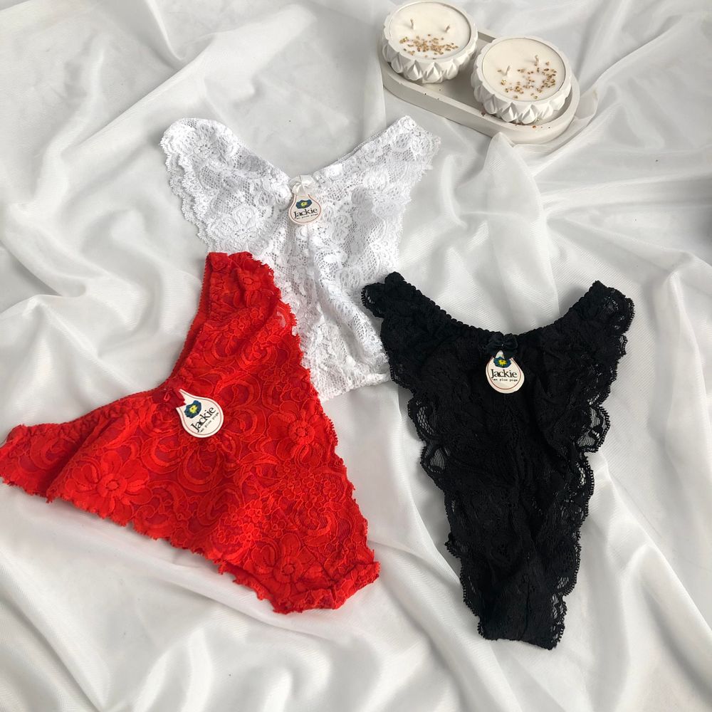 Американки на вузьку талію