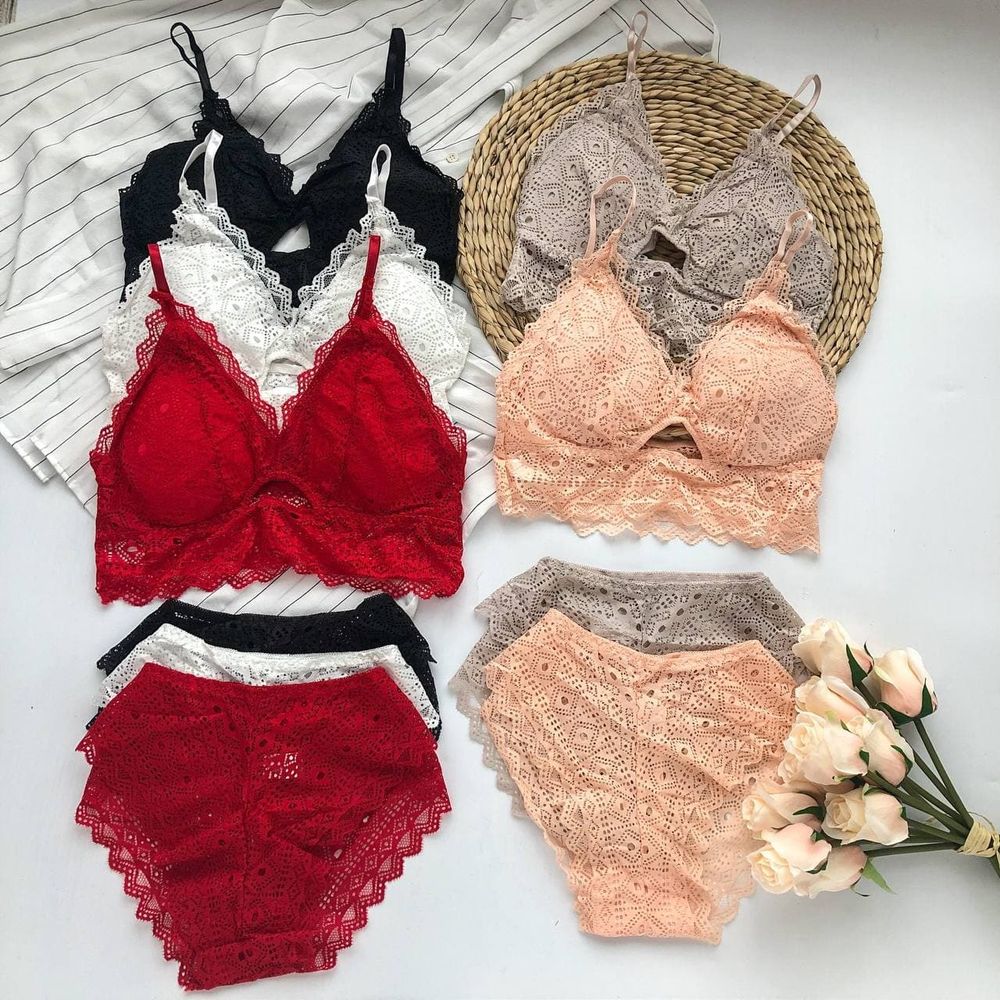 Кружевной комплект