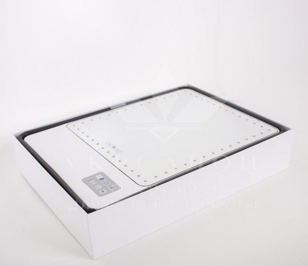 Візажне світлодіодне дзеркало Riki Skinny від GLAMCOR