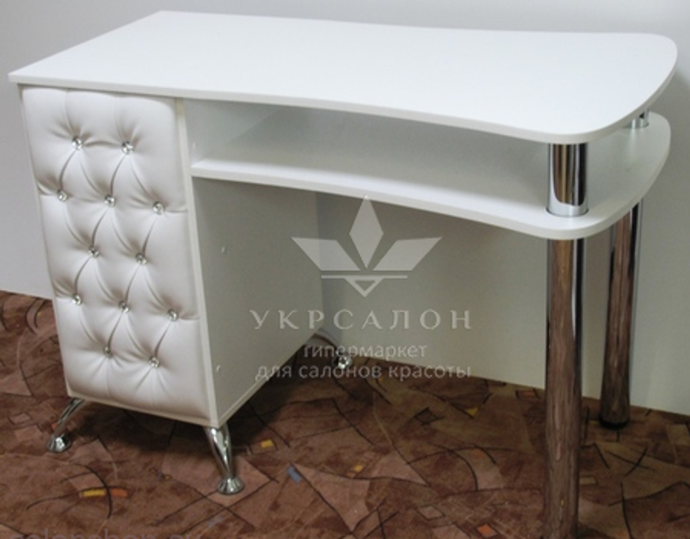 Манікюрний стіл Queen 3