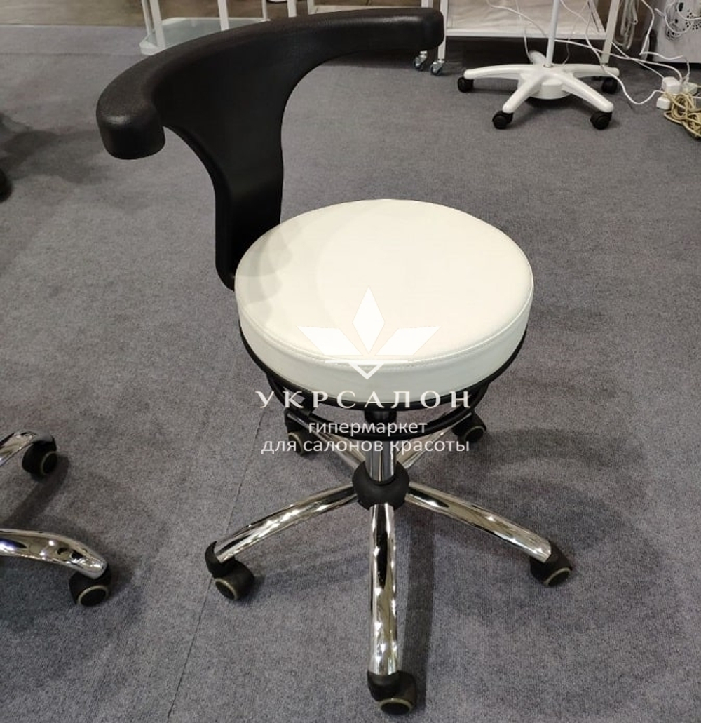 Стільчик майстра зі спинкою 1033