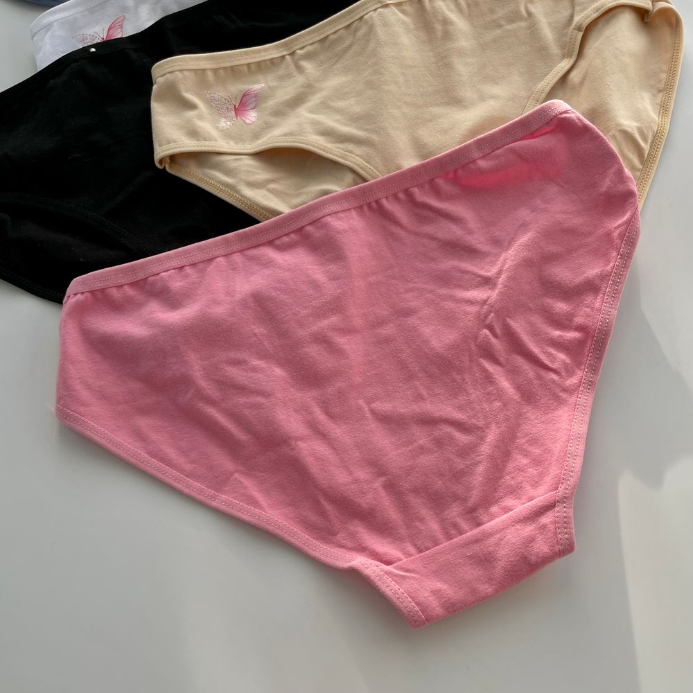 Сліпи з метеликом