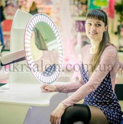 Дзеркало Livia з підсвічуванням
